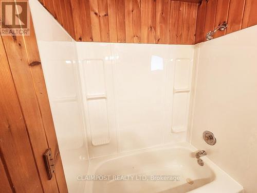 251 Kirby Avenue, Timmins (Tne - Central), ON - Indoor Photo Showing Bathroom