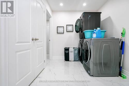 4845 North Service Road, Lincoln (981 - Lincoln Lake), ON - Indoor Photo Showing Laundry Room