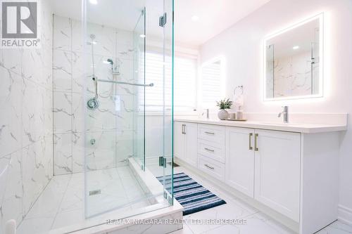 4845 North Service Road, Lincoln (981 - Lincoln Lake), ON - Indoor Photo Showing Bathroom