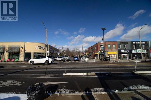 2943A Bloor Street W, Toronto, ON 