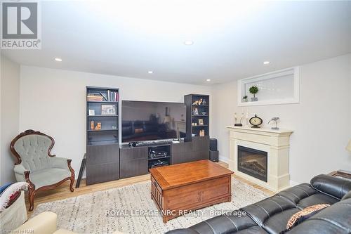 35 - 88 Lakeport Road, St. Catharines (438 - Port Dalhousie), ON - Indoor Photo Showing Living Room With Fireplace