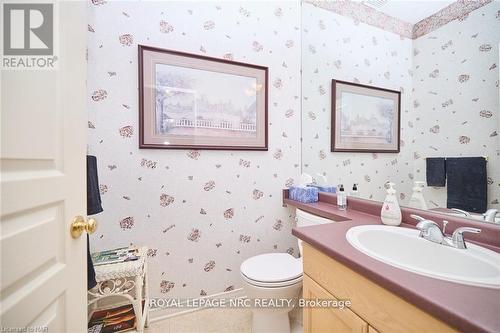 35 - 88 Lakeport Road, St. Catharines (438 - Port Dalhousie), ON - Indoor Photo Showing Bathroom