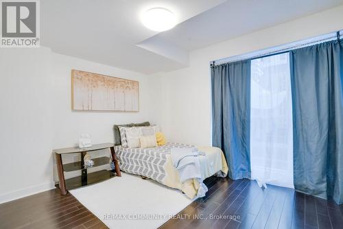 824 - 295 Adelaide Street W, Toronto, ON - Indoor Photo Showing Bedroom