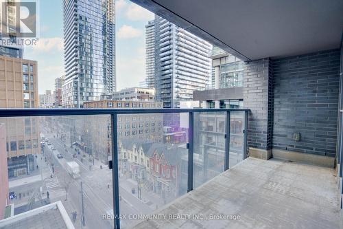 824 - 295 Adelaide Street W, Toronto, ON - Outdoor