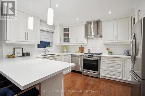 19 Vinci Crescent, Toronto, ON - Indoor Photo Showing Kitchen With Stainless Steel Kitchen With Upgraded Kitchen