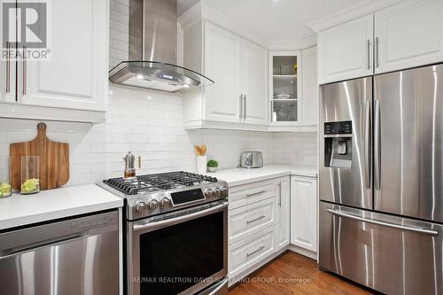 19 Vinci Crescent, Toronto, ON - Indoor Photo Showing Kitchen With Stainless Steel Kitchen With Upgraded Kitchen