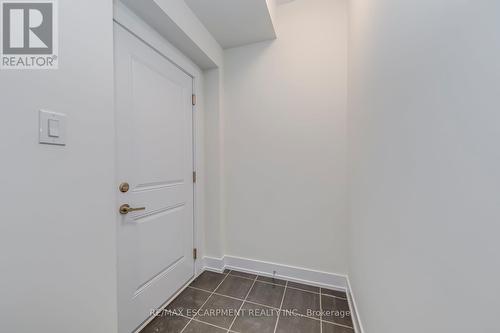 14 - 2273 Turnberry Road, Burlington, ON - Indoor Photo Showing Other Room