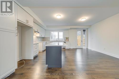 14 - 2273 Turnberry Road, Burlington, ON - Indoor Photo Showing Kitchen