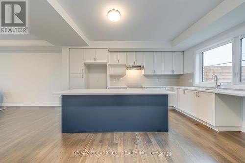 14 - 2273 Turnberry Road, Burlington, ON - Indoor Photo Showing Kitchen