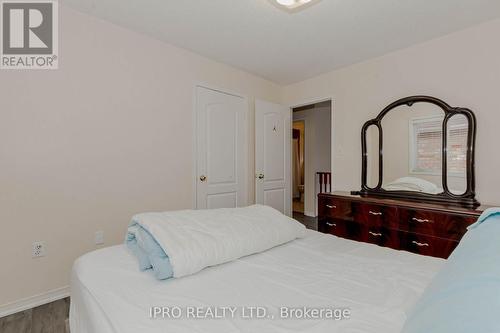 3243 Flagstone Drive, Mississauga, ON - Indoor Photo Showing Bedroom