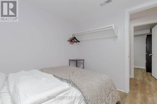 3243 Flagstone Drive, Mississauga, ON - Indoor Photo Showing Bedroom