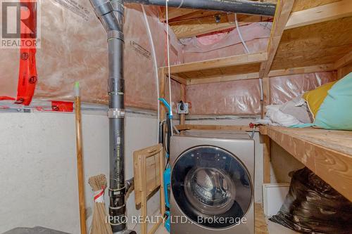 3243 Flagstone Drive, Mississauga, ON - Indoor Photo Showing Laundry Room