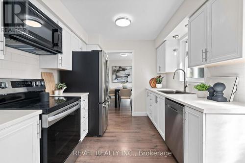 75 Marshall Street, Barrie, ON - Indoor Photo Showing Kitchen