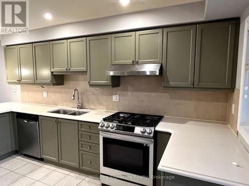 274 Sarah Cline Drive, Oakville (1008 - Go Glenorchy), ON - Indoor Photo Showing Kitchen With Double Sink