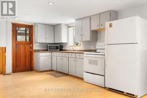 363 Lajoie Road, Marmora And Lake, ON - Indoor Photo Showing Kitchen