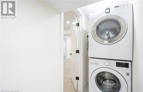 364 Tealby Place, Waterloo, ON - Indoor Photo Showing Laundry Room