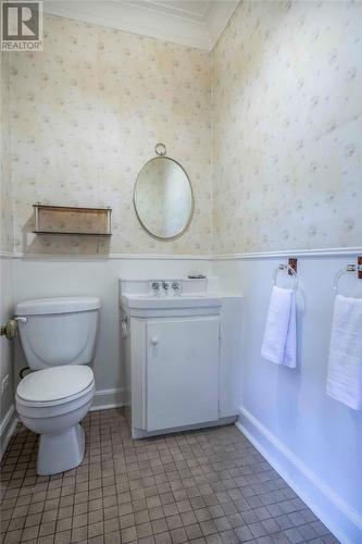 9 Winter Avenue, St. John'S, NL - Indoor Photo Showing Bathroom