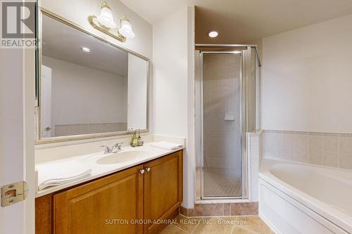 1502 - 1101 Leslie Street, Toronto, ON - Indoor Photo Showing Bathroom