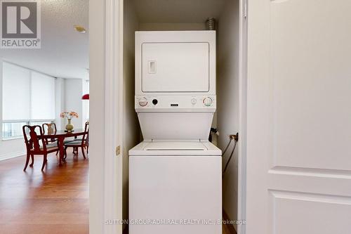 1502 - 1101 Leslie Street, Toronto, ON - Indoor Photo Showing Laundry Room