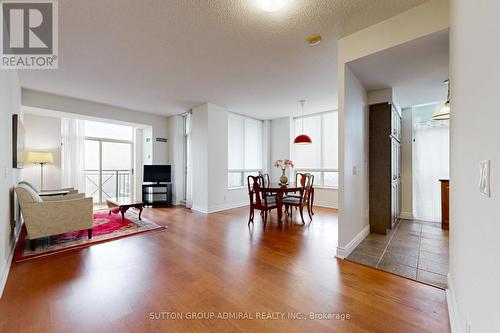 1502 - 1101 Leslie Street, Toronto, ON - Indoor Photo Showing Living Room