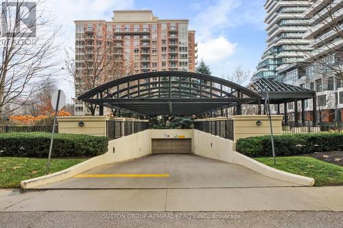 1502 - 1101 Leslie Street, Toronto, ON - Outdoor