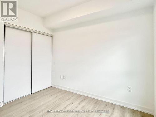 5210 - 395 Bloor Street E, Toronto, ON - Indoor Photo Showing Other Room