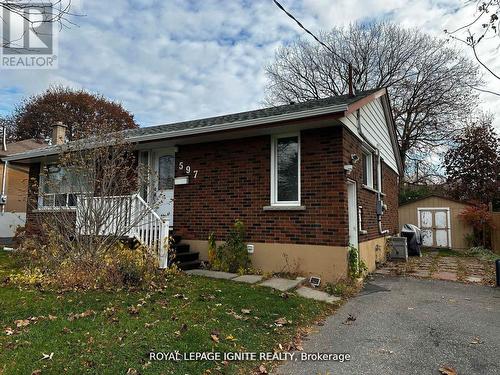 Bsmt - 597 Carlyle Court, Oshawa, ON - Outdoor