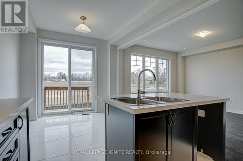 231 Jim Mortsons Drive, East Gwillimbury, ON - Indoor Photo Showing Kitchen With Double Sink