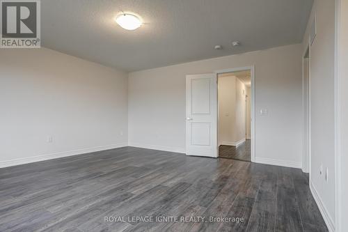 231 Jim Mortsons Drive, East Gwillimbury, ON - Indoor Photo Showing Other Room