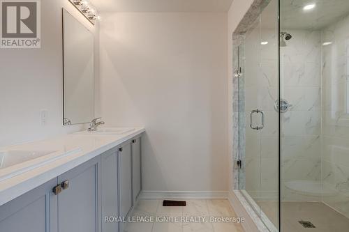 231 Jim Mortsons Drive, East Gwillimbury, ON - Indoor Photo Showing Bathroom