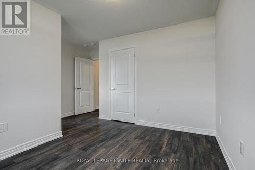 231 Jim Mortsons Drive, East Gwillimbury, ON - Indoor Photo Showing Other Room