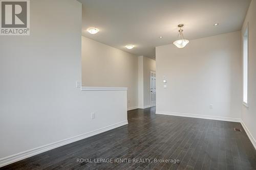 231 Jim Mortsons Drive, East Gwillimbury, ON - Indoor Photo Showing Other Room