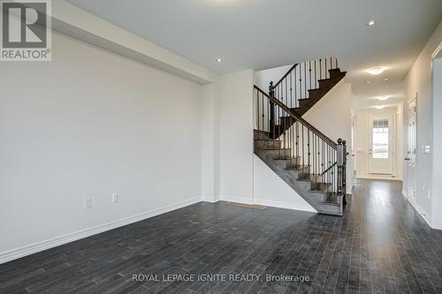 231 Jim Mortsons Drive, East Gwillimbury, ON - Indoor Photo Showing Other Room