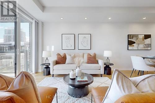 6 Beer Lane, Markham, ON - Indoor Photo Showing Living Room