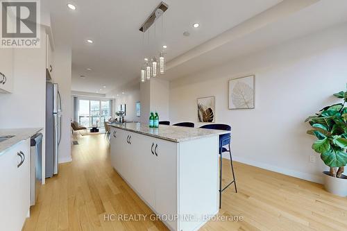 6 Beer Lane, Markham, ON - Indoor Photo Showing Kitchen With Upgraded Kitchen