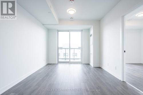 513 - 345 Wheat Boom Drive, Oakville, ON - Indoor Photo Showing Other Room