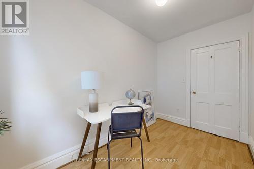 18 Spring Street, Hamilton, ON - Indoor