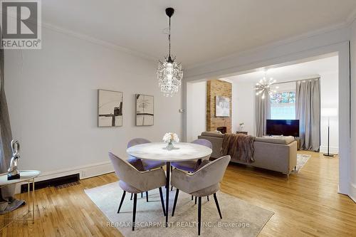 18 Spring Street, Hamilton, ON - Indoor Photo Showing Dining Room