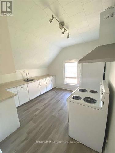 24 Main Street N, Halton Hills, ON - Indoor Photo Showing Laundry Room