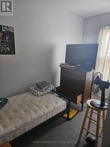 24 Main Street N, Halton Hills, ON - Indoor Photo Showing Bedroom