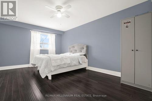 399 Hansen Road, Brampton, ON - Indoor Photo Showing Bedroom