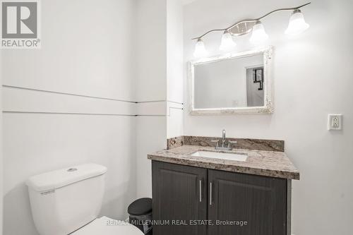 399 Hansen Road, Brampton, ON - Indoor Photo Showing Bathroom