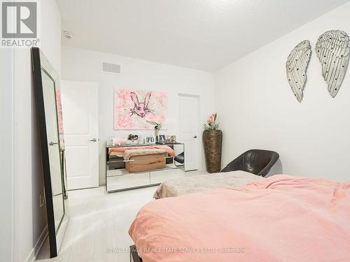 3192 Mintwood Circle, Oakville, ON - Indoor Photo Showing Bedroom