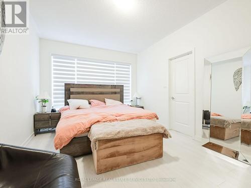 3192 Mintwood Circle, Oakville, ON - Indoor Photo Showing Bedroom