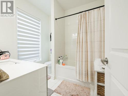 3192 Mintwood Circle, Oakville, ON - Indoor Photo Showing Bathroom