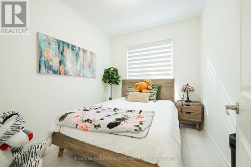 3192 Mintwood Circle, Oakville, ON - Indoor Photo Showing Bedroom