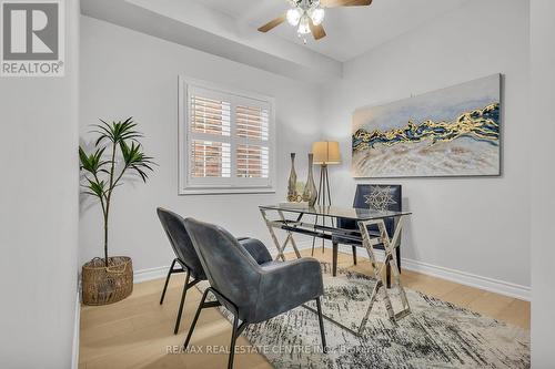 162 Stonehenge Drive, Hamilton, ON - Indoor Photo Showing Dining Room