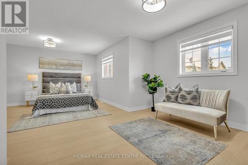 162 Stonehenge Drive, Hamilton, ON - Indoor Photo Showing Bedroom