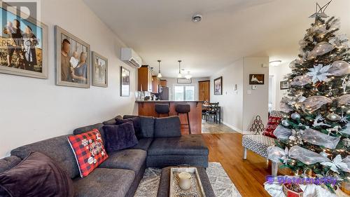 14 Myrick Place, Kilbride, NL - Indoor Photo Showing Living Room