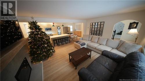 906 Millidge Avenue, Saint John, NB - Indoor Photo Showing Living Room